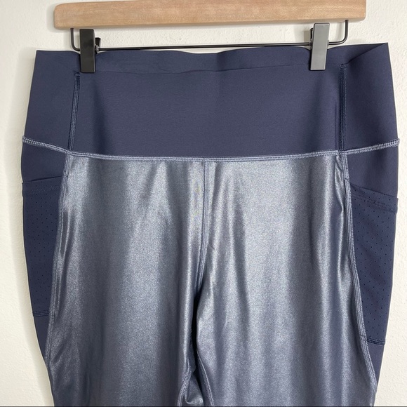 GapFit Navy Solid High Rise Sculpt Revolution Compressive Crop Leggings Size XL - Picture 5 of 16